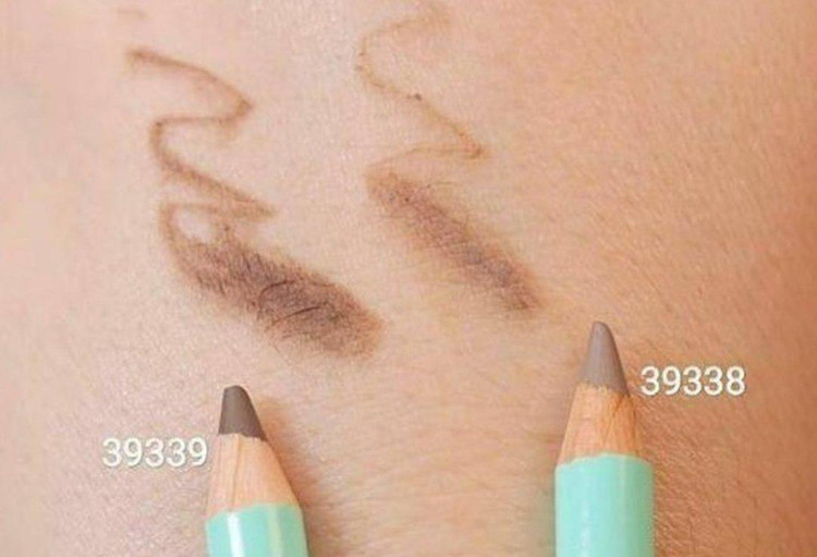 مداد ابرو OnColour اوریفلیم کد 39339 اورجینال