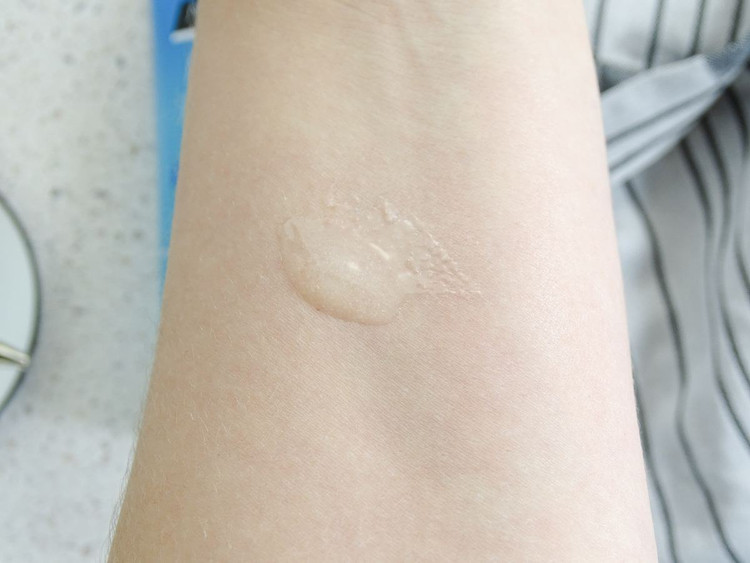 ژل اسکراب صورت هیدرو بوست نوتروژینا
